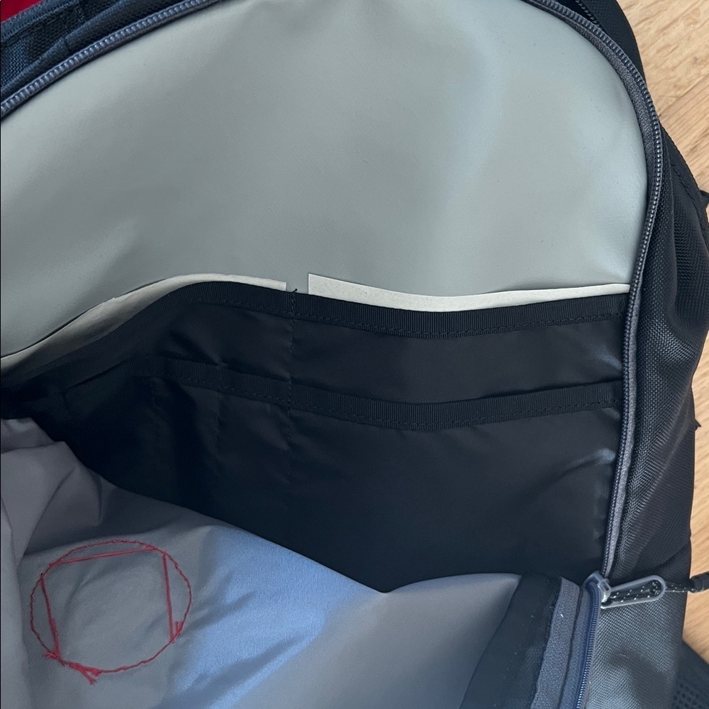 TIMBUK2 Parkside 17” Commuter Computer Backpack - Picture 7 of 9